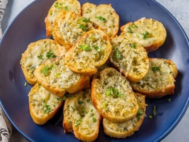 Masala Garlic Bread.
